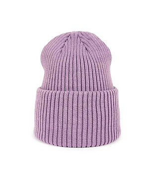 Лилава класическа зимна унисекс шапка снимка