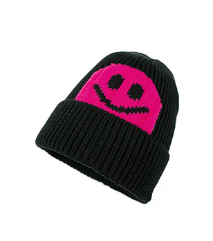 Детска зимна шапка в черно и циклама снимка