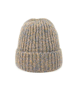 Класическа унисекс шапка в лилав меланж снимка