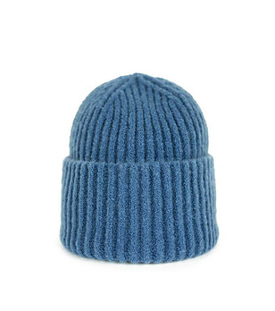 Синя унисекс шапка снимка