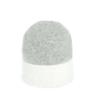 Детска шапка в сиво и бяло с ангора снимка