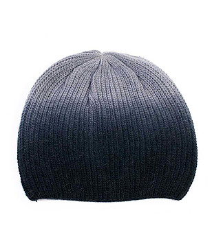 Дамска шапка в преливащи черно и сиво снимка