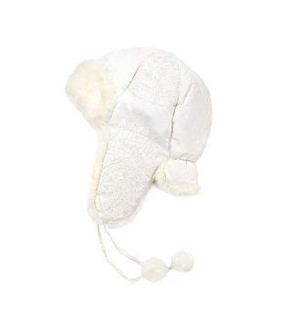Бяла детска шапка ушанка с бродерии снимка