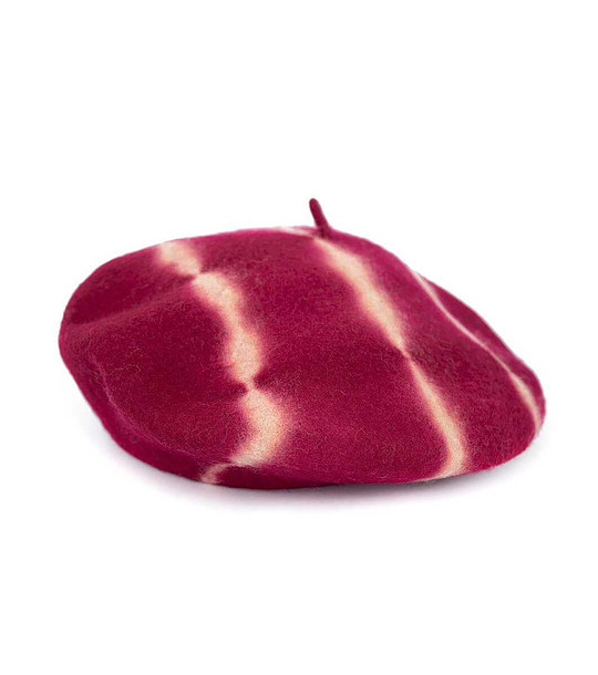 Дамска вълнена барета в тъмночервено и бежово снимка