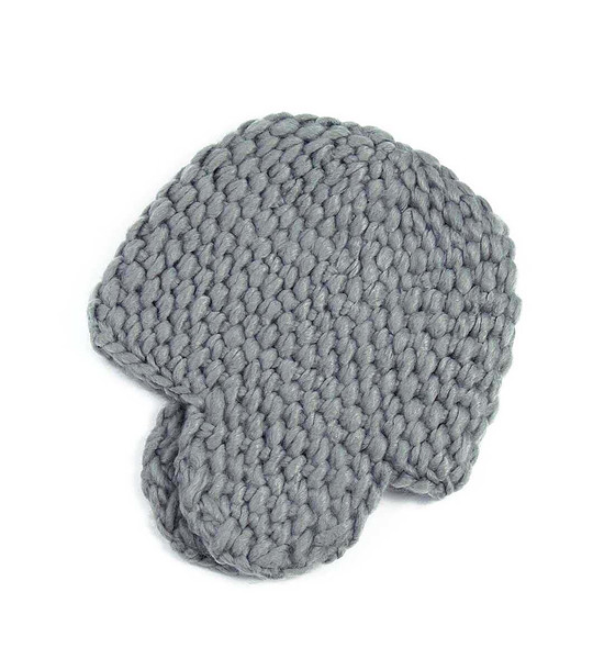 Унисекс шапка в сиво снимка