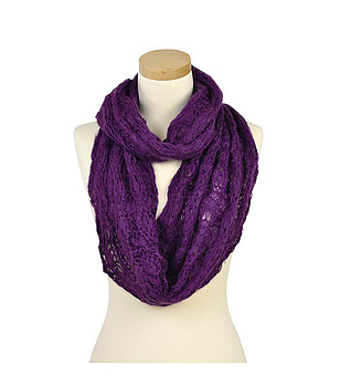 Дамски шал в тъмнолилаво снимка