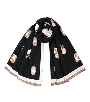 Дамски шал в черно с бухалчета снимка