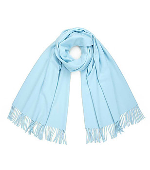Класически семпъл шал в светлосиньо Gisele снимка
