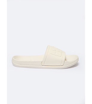 Дамски чехли в бежов нюанс снимка