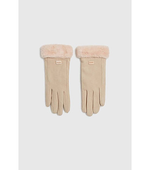 Дамски ръкавици в бежов нюанс снимка