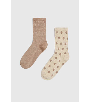 Комплект от 2 чифта чорапи в бежовата гама с блестящи нишки снимка