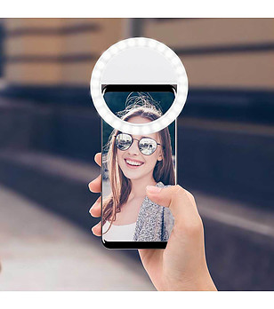 LED пръстен за смартфон в бяло снимка