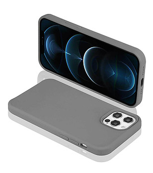 Силиконов калъф в цвят графит за iPhone 12 Pro снимка