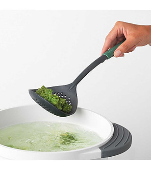 Лъжица решетъчна Tasty в зелено снимка