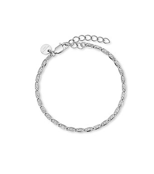 Дамска гривна в сребристо снимка