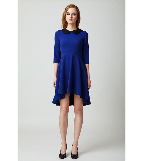 Стилна синя рокля с яка снимка