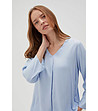 Дамска блуза в светлосиньо-3 снимка