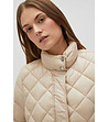 Светлобежово дамско капитонирано яке-3 снимка
