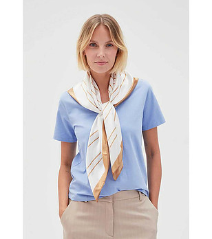 Дамски шал в бяло и цвят старо злато снимка