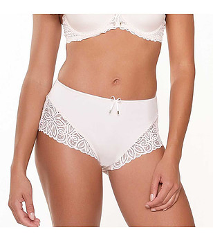 Боксерки в цвят пудра с дантела снимка