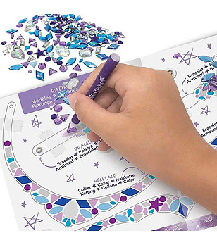 Бижута със скъпоценни камъни снимка