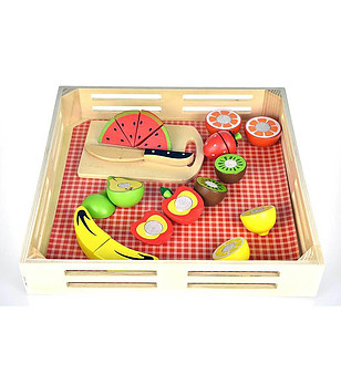 Плодове за рязане в щайга голям комплект снимка