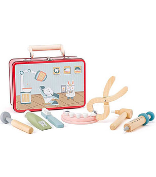 Дървен зъболекарски комплект в метално куфарче снимка