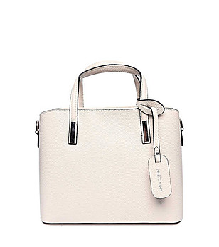 Бежова кожена дамска чанта снимка