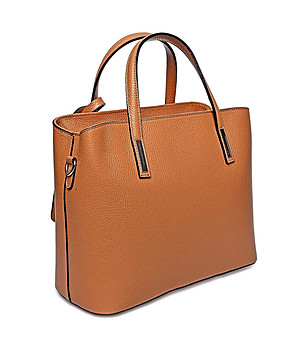 Дамска кожена чанта в цвят коняк Modeste снимка