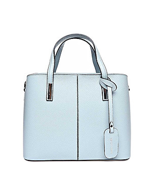 Дамска кожена чанта в светлосин цвят снимка