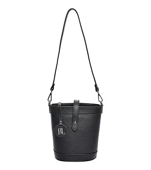 Дамска кожена черна чанта снимка