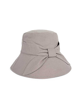 Памучна сива дамска шапка снимка