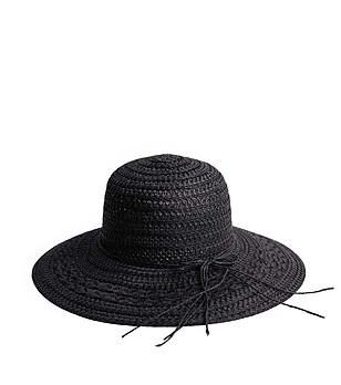 Дамска шапка в черно Troia снимка