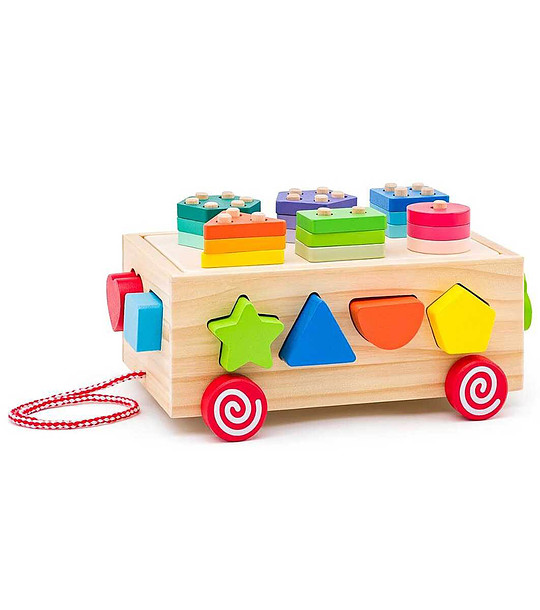 Дървен камион за дърпане низанка и сортер 3 в 1 снимка