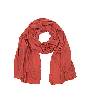 Дамски шал в цвят керемида снимка