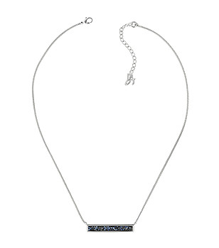 Елегантно дамско колие в сребристо снимка