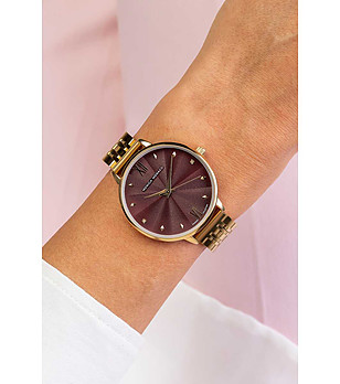 Дамски златист часовник с циферблат в бургунд снимка