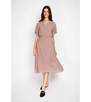 Рокля в бежов нюанс снимка