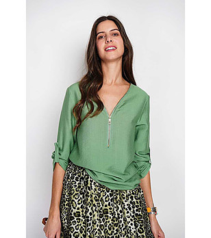 Дамска блуза с лен в цвят мента снимка