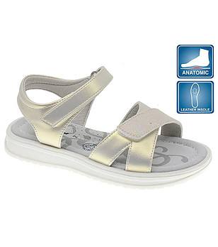 Златисти детски сандали за момиче снимка