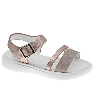 Детски сандали в розовозлатисто снимка