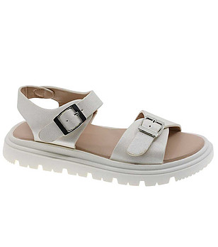 Детски сандали за момиче в цвят перла снимка