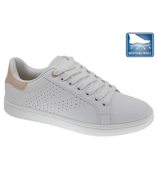 Дамски сникърси в бяло и цвят пудра снимка