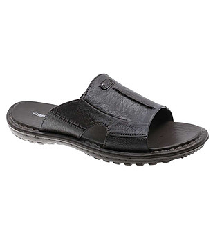 Кафяви мъжки чехли снимка