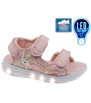 Розови детски сандали с LED светлини и лека подметка снимка