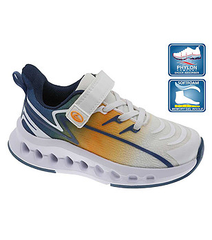 Детски маратонки с връзки и велкро снимка