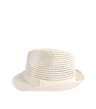 Ажурна unisex шапка в екрю Timmy  снимка