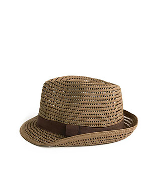 Тъмнобежова ажурна unisex шапка Timmy  снимка