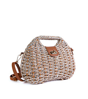 Дамска чанта в бежово и сребристо Sheila снимка