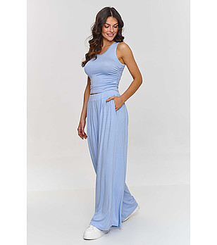 Светлосин дамски комплект от топ и панталон Vera снимка